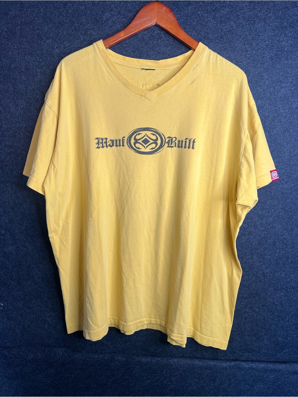 Y2K Hawaii Maui Built Yellow V-Neck Shirt Men’s XL Tropical Beach Vintage